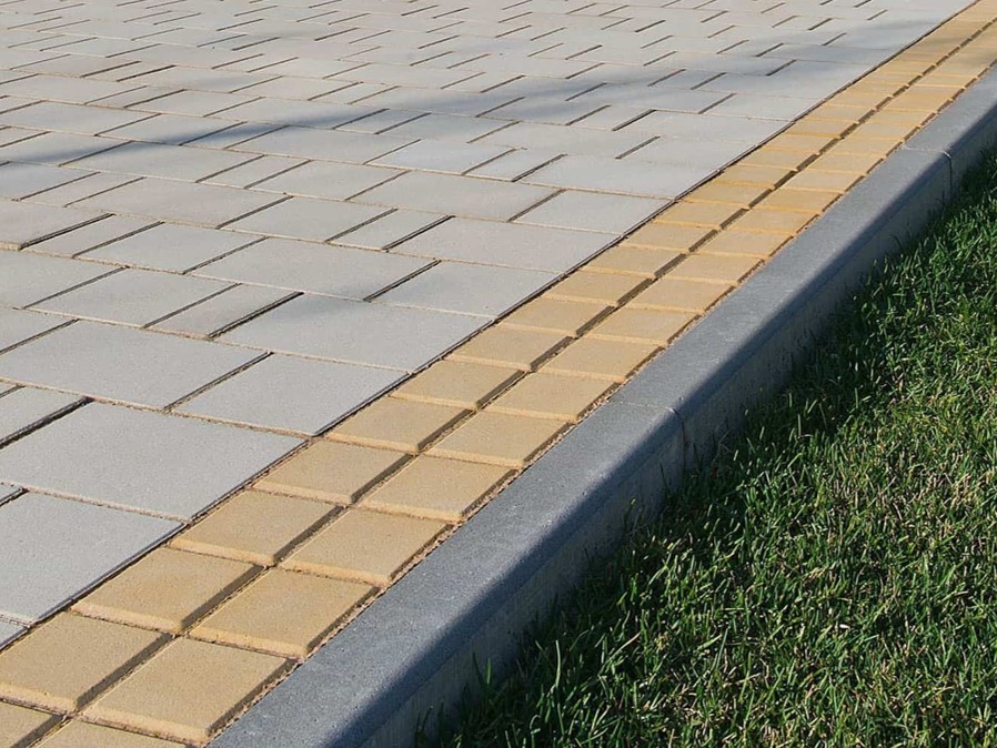 Продажа тротуарного бордюра в Сестрорецке